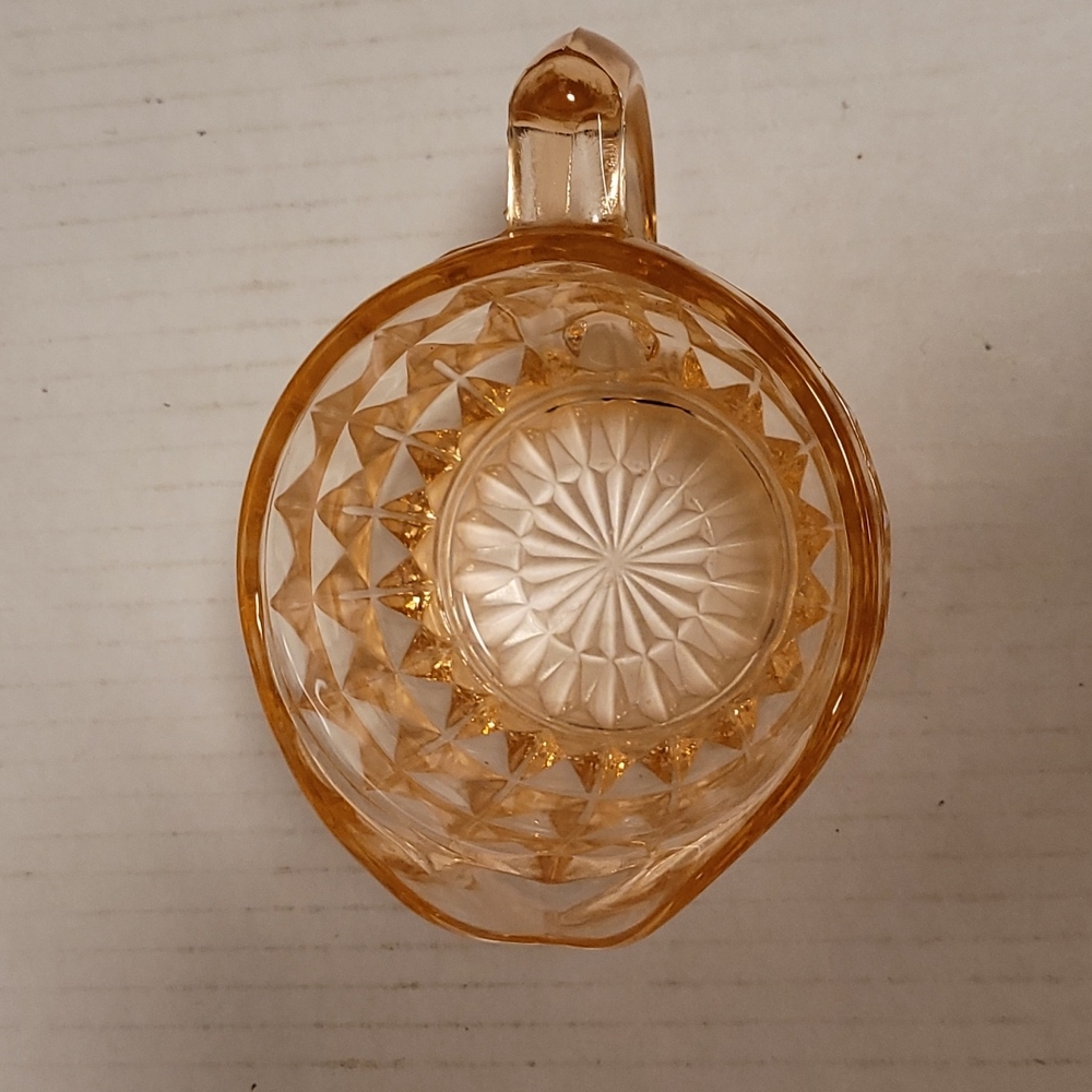 Beautiful Vintage Pink Depression Glass Creamer - Picture 5 of 11